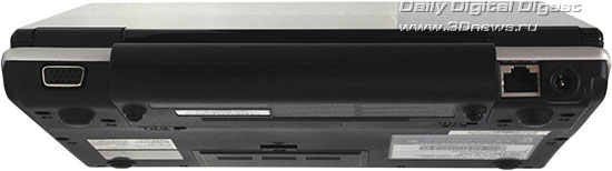 Toshiba NB100-11R. Вид сзади