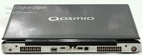 Toshiba Qosmio G50. Вид сзади