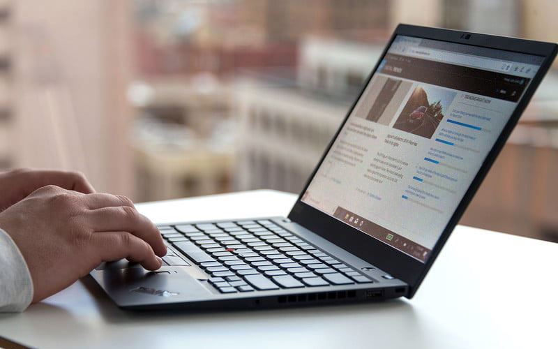 Lenovo-ThinkPad-X1-Carbon-2018-3