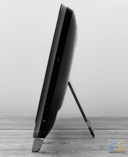 Dell Inspiron One 2320. Вид справа