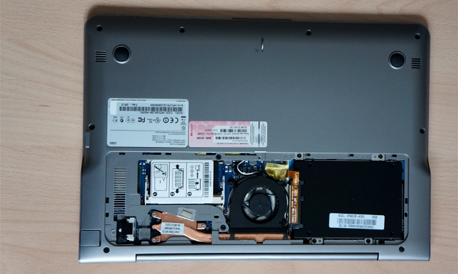 Samsung Series 5 530U3B