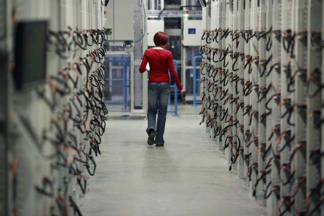 Dell_EMFP_hires_06